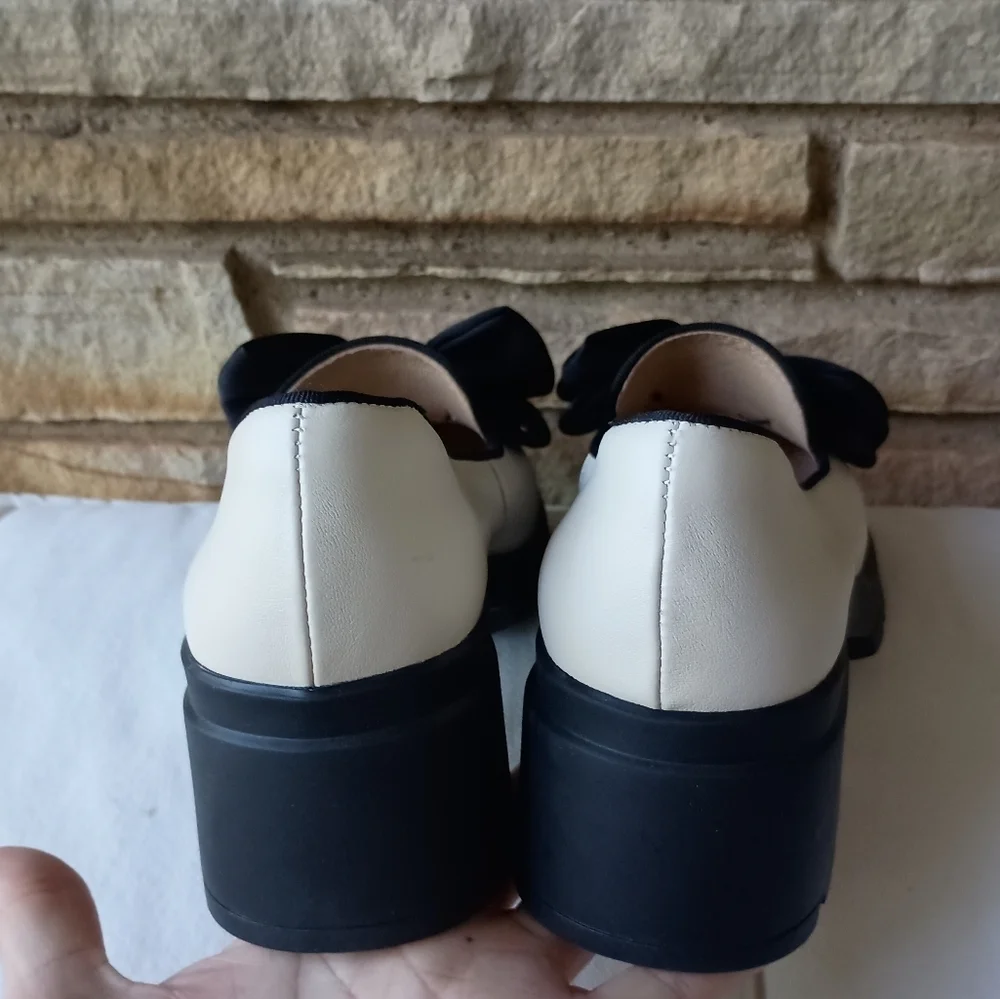 Basto Elegant Women's Loafers with Bow Accent_7